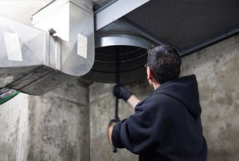 Garbage Chute Cleaning